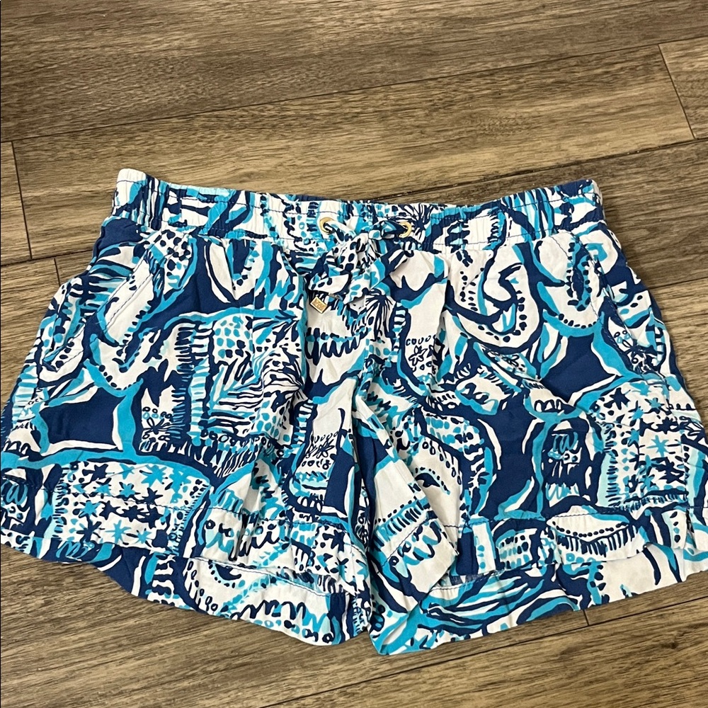 Lilly Pulitzer Blue and White Elephant Katia Shorts XXS
